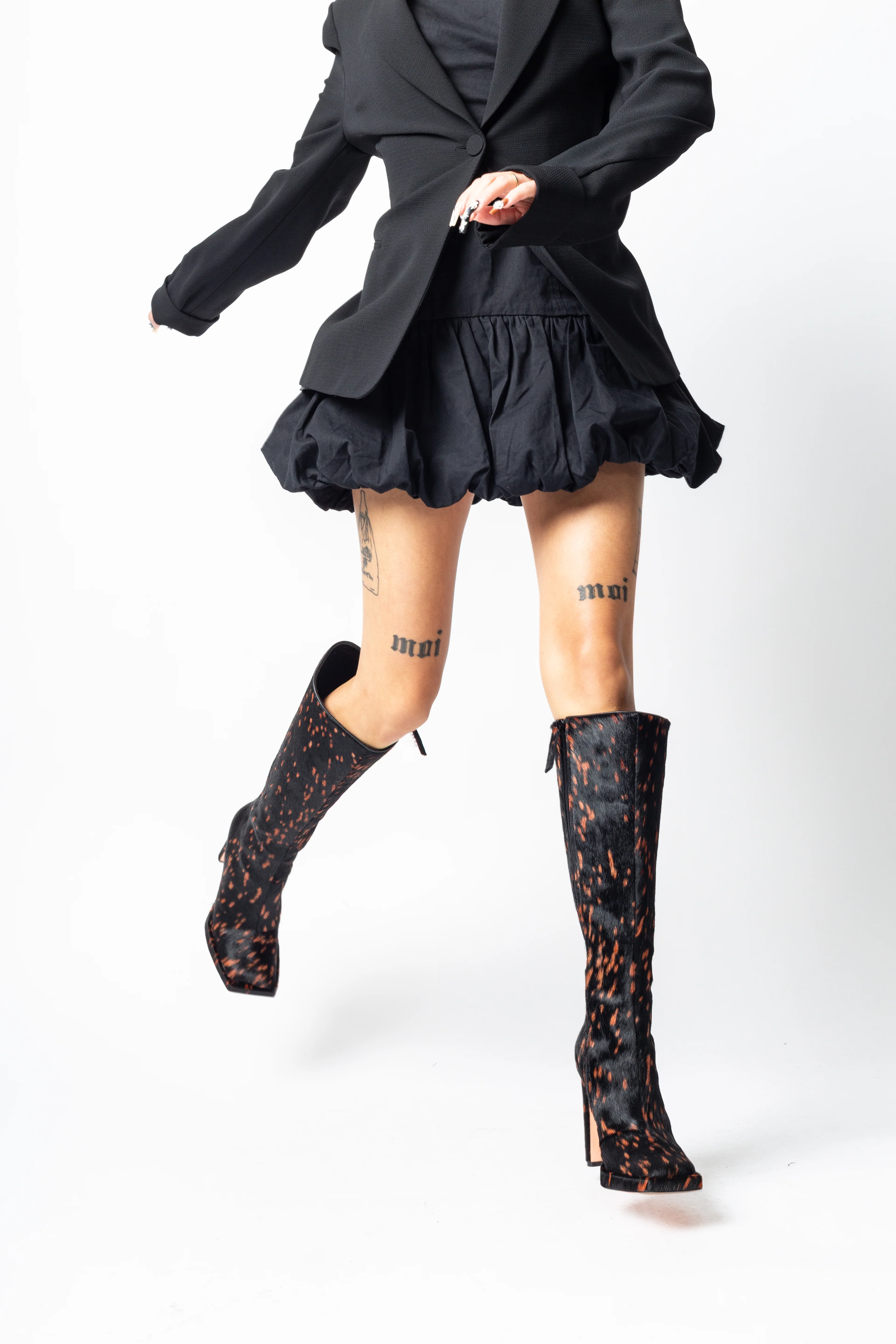HAN BLACK PONY - Image 3