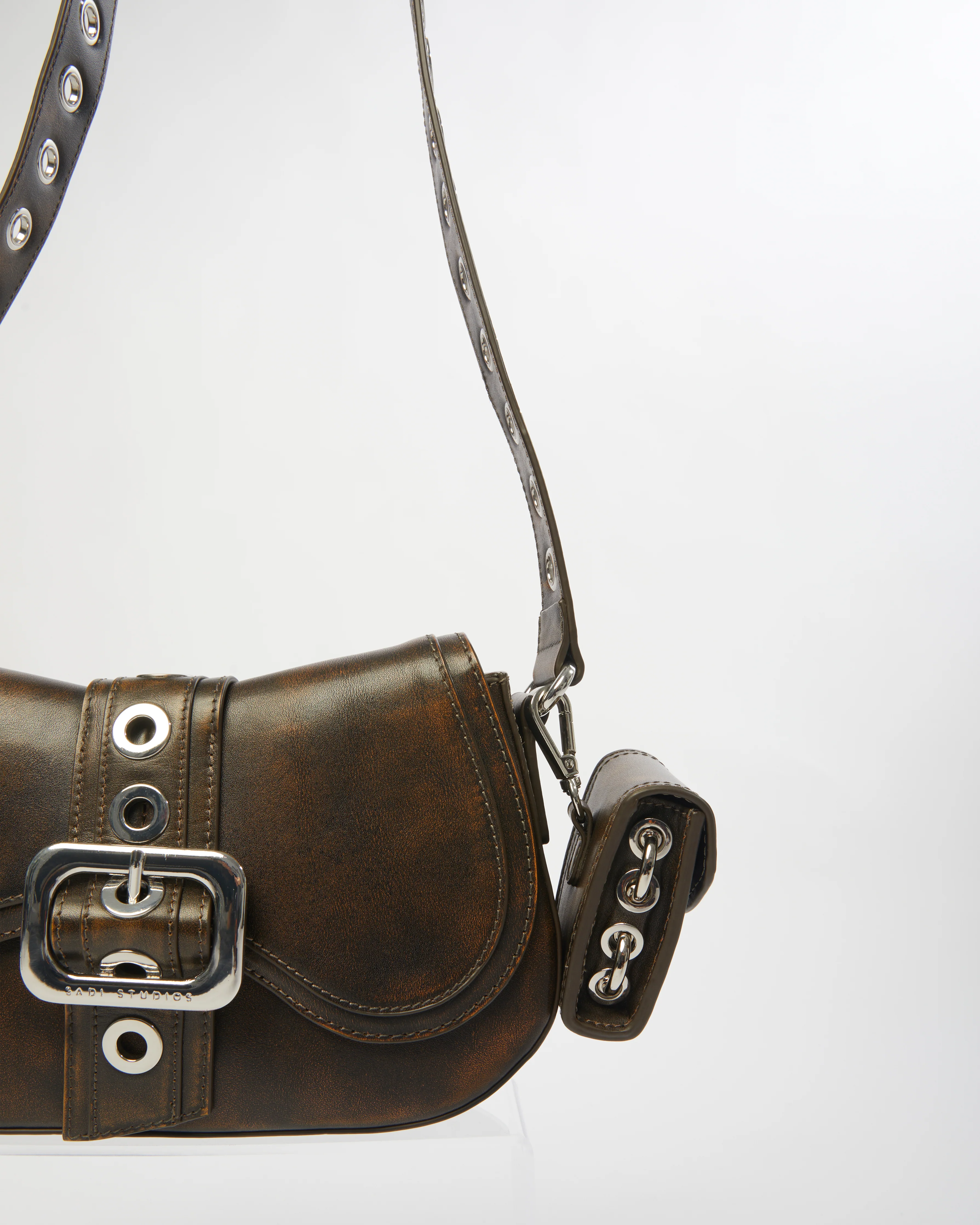 KISS BURNISHED BROWN - Image 5