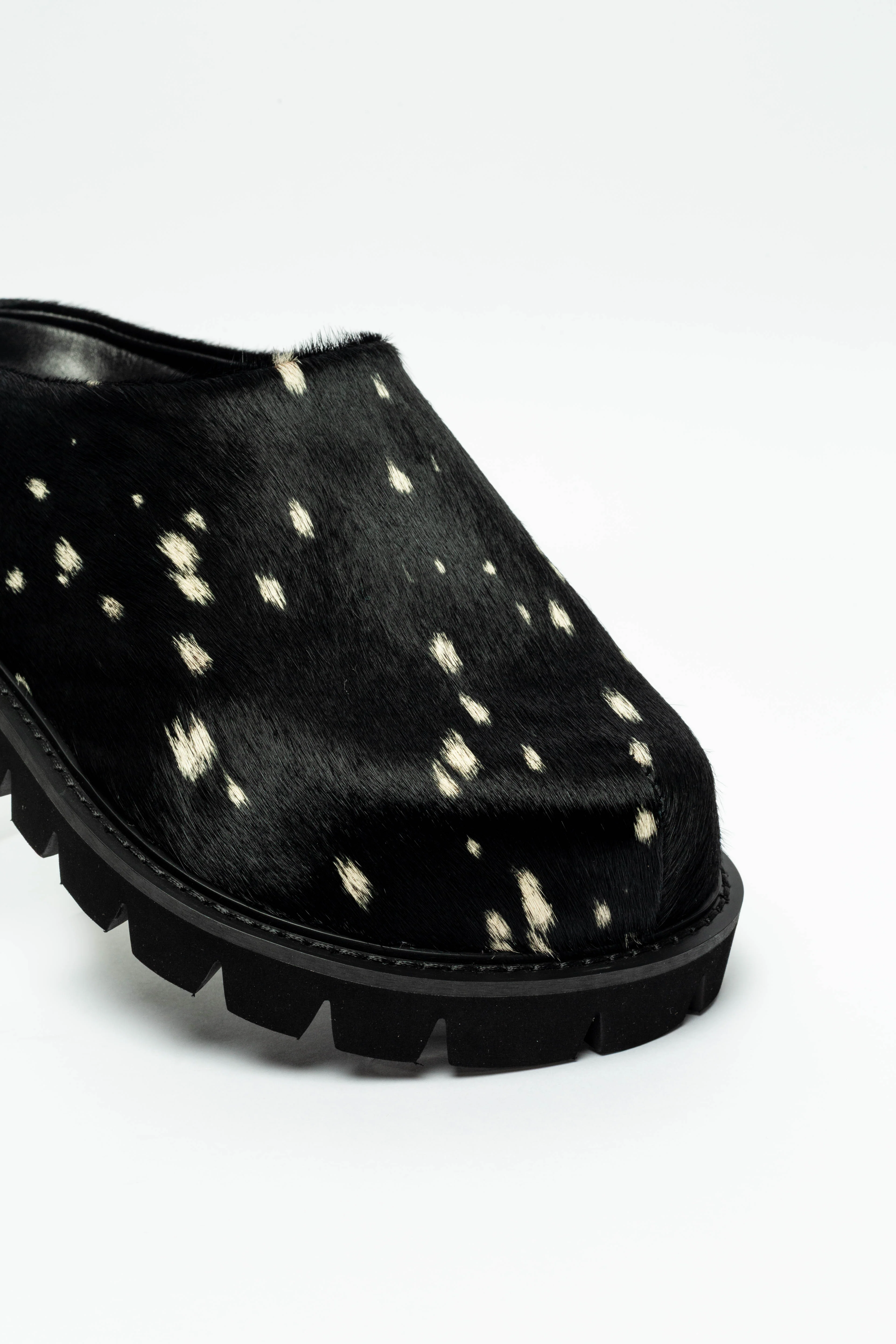 ROAM BLACK PONY - Image 3